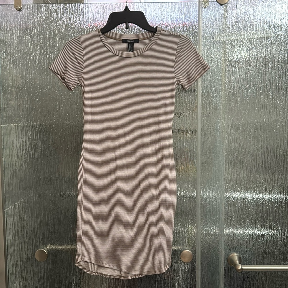 T-shirt dress